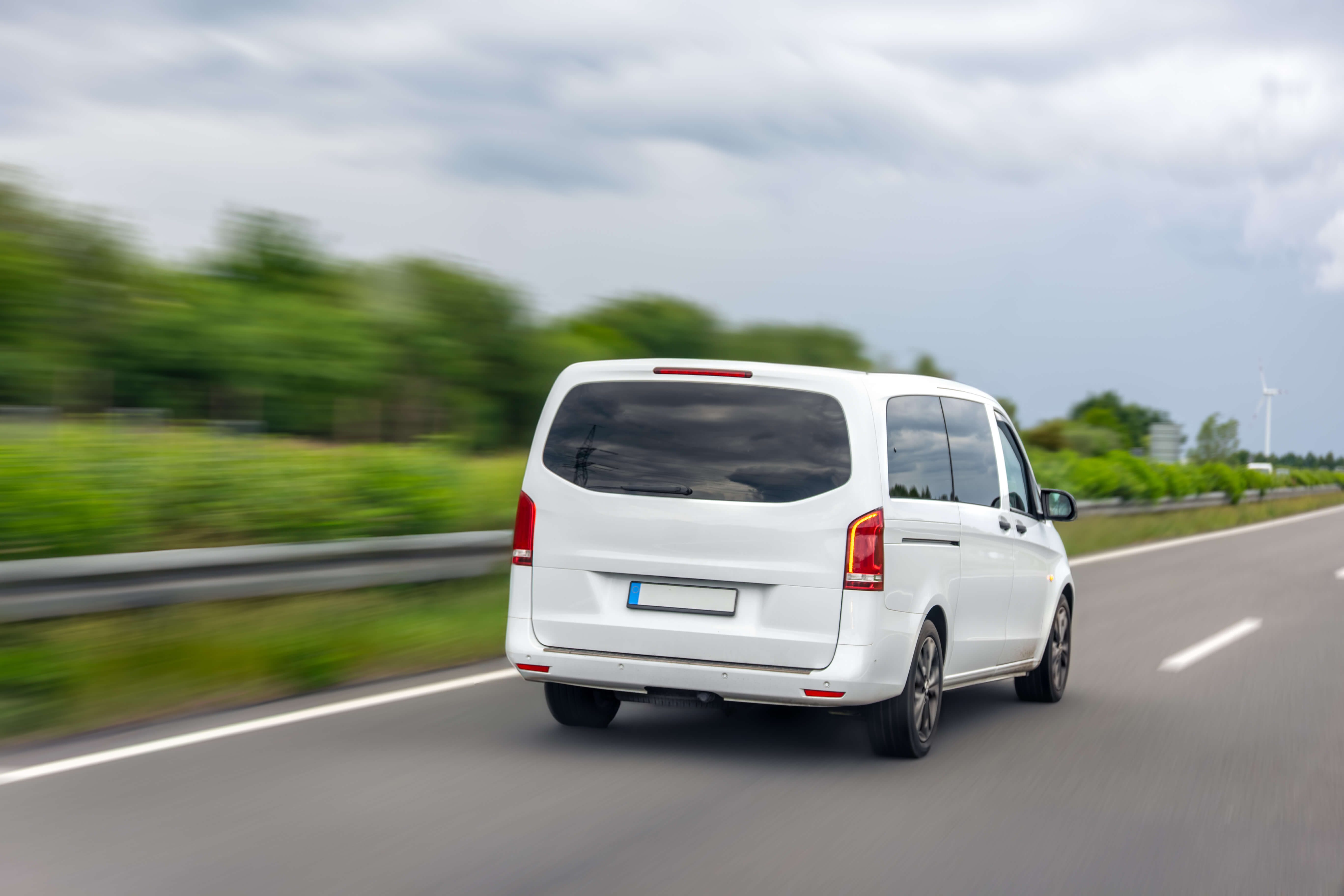 teyunatours-camioneta-van-transporte-banner-introducción1
